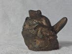 Pierre Chenet (XX-XXI) - sculptuur, La grenouille sur Sa