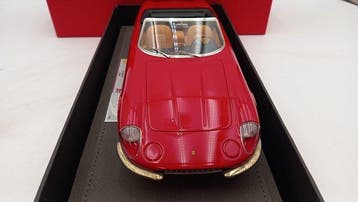 BBR 1:18 - Modelauto - Ferrari 365 California 1966 -, Nieuw