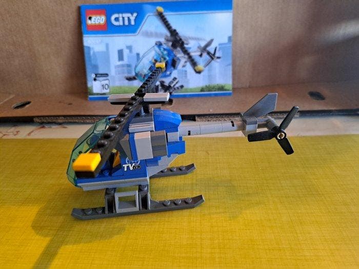 Lego Set - City - Lego centre ville 60097, Enfants & Bébés, Jouets | Duplo & Lego