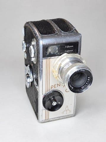 Pentacon Pentaka 8 Filmcamera