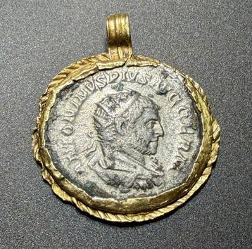 Oud-Romeins Goud & Zilver Exclusief, hanger met een zeldzame