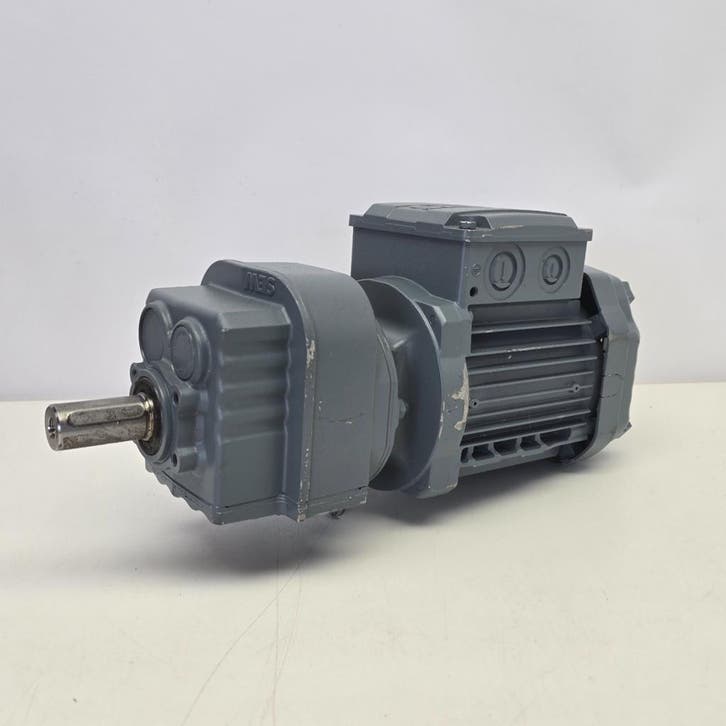 SEW Eurodrive RZ07 DRN63M4 Elektromotor Met Vertragingskast, Collections, Appareils électroniques, Enlèvement ou Envoi
