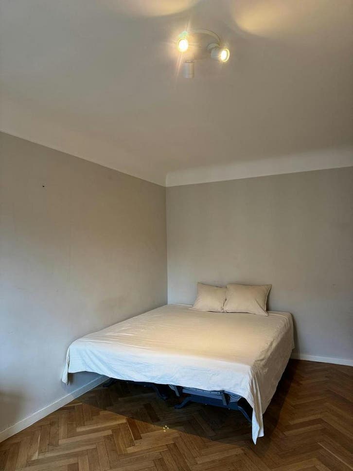 Appartement en Avenue de Stalingrad, Brussels, Immo, Appartementen en Studio's te huur