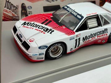 GMP 1:18 - Voiture miniature - Ford Mustang IMSA n.11 1986 -, Nieuw