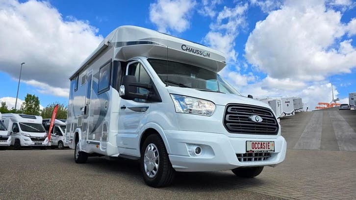 Chausson Titanium 640 70164, Caravans en Kamperen, Mobilhomes, Cassettetoilet, Handgeschakeld, Diesel, Ford, Ringverwarming, tot en met 4