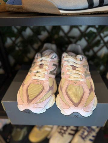 New Balance - 9060 - Sneakers - Maat: EU 45 - Nieuw met tags