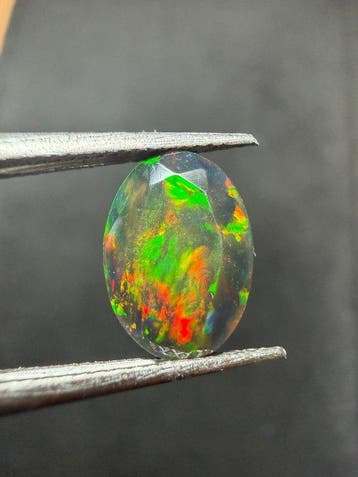 Opaal Indrukwekkende Ethiopische zwarte opaal. Een echte, Verzamelen