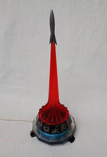 Yuzhmash USSR Nachtlamp Space Era naar het 25e Congres van