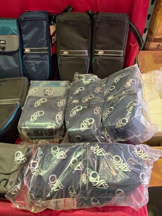 Ako Partij cameratassen (18 stuks) – o.a. AKO & Tenba –, Audio, Tv en Foto, Fotocamera's Analoog