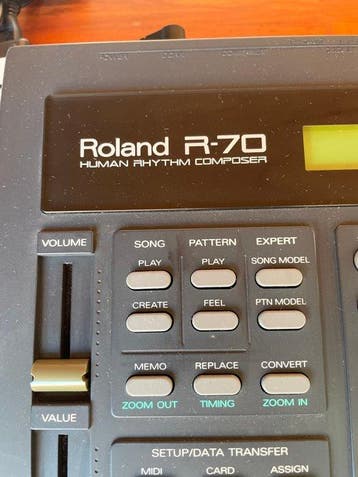 Roland - R-70 Signaalprocessor