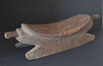 Houten Sepik kruk - collectie Jac Hoogerbrugge - Sepik -