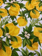 300 x 280 cm !!Vrolijk en kleurrijk stof in Siciliaanse