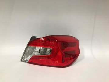 Subaru Impreza IV 17- rechter achterlicht LED sedan, Verzenden, Gebruikt