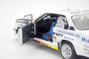 Sunstar 1:18 - Voiture de sport miniature - Opel Ascona 400