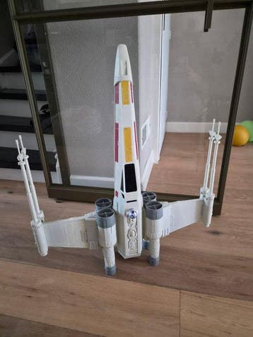 Star Wars - X-Wing Fighter with R2D2 - xxl 31inch - hasbro, Verzamelen, Nieuw
