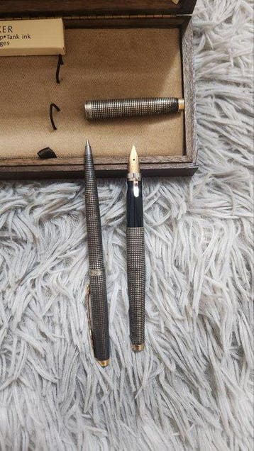 Parker - Set Scrittura Parker 75 Ciselé (Stilografica +