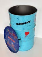 Rob VanMore - Barrel Banksy Balloon Girl