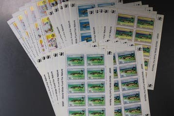Roumanie - plus de 125 blocs et mini-feuillets, dont 25