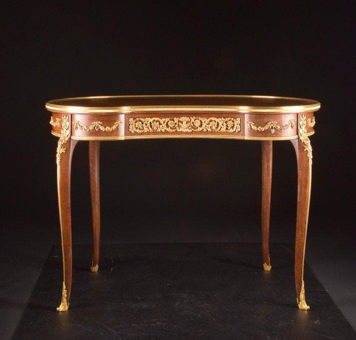 François Linke (1855-1946) Niervormig schrijftafeltje -, Antiquités & Art, Antiquités | Meubles | Chaises & Canapés