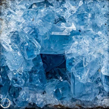 Natuurlijke celestietdruse uit Madagaskar – Hemelse