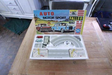 Faller H0 - 4002 autobaan - Modeltreinvoertuigen (1) -