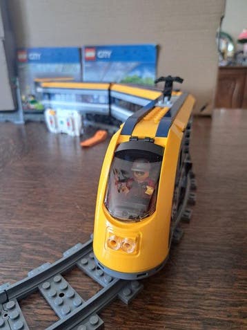 Lego Set - City - Passenger Train, Kinderen en Baby's, Speelgoed | Duplo en Lego, Nieuw