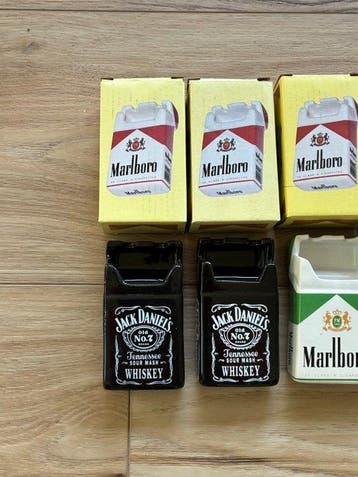 Marlboro, Jack Daniels, Camel - Cendrier (8) - Céramique