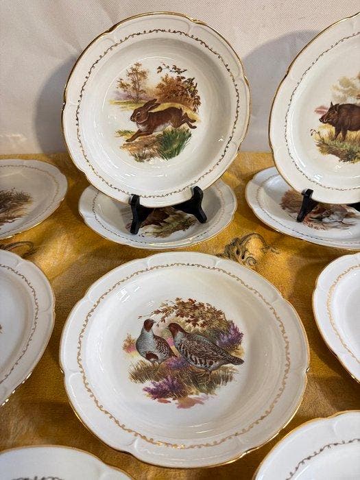 Véritable Porcelaine – Royal Email CG – Pâte Fine” -, Antiquités & Art, Curiosités & Brocante