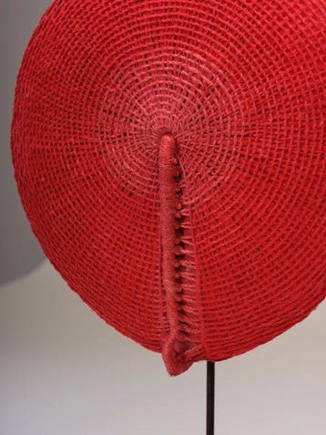 Isicholo, het hoofddeksel van een getrouwde Zulu-vrouw –