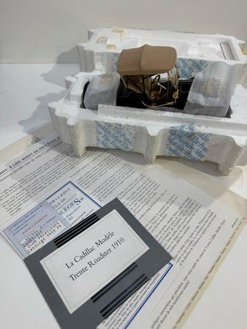 Franklin Mint 1:24 - Modelauto - Cadillac Modèle Trente, Nieuw