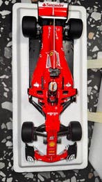 BBR 1:18 - Modelauto - Ferrari SF70-H start race S. Vettel -, Nieuw