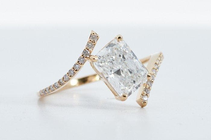 Zonder minimumprijs - Ring - 14 karaat Geel goud - 2.00ct., Handtassen en Accessoires, Ringen