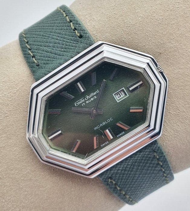 Emile Guillard - Green dial - Octagonal unic case design -, Bijoux, Sacs & Beauté, Montres | Hommes