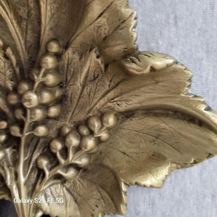 In the manner of the French naturalist bronzers Albert, Antiquités & Art, Curiosités & Brocante