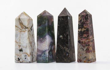 Collection extraordinaire de Tours de pierres précieuses –