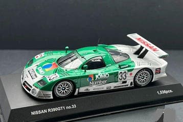 Kyosho 1:43 - Modelauto - Nissan R390GT1 no.33