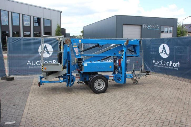 Veiling: Knikarmhoogwerker Aanhanger Nifty 120TE Elektrisch, Articles professionnels, Machines & Construction | Ascenseurs, Échafaudages & Échelles