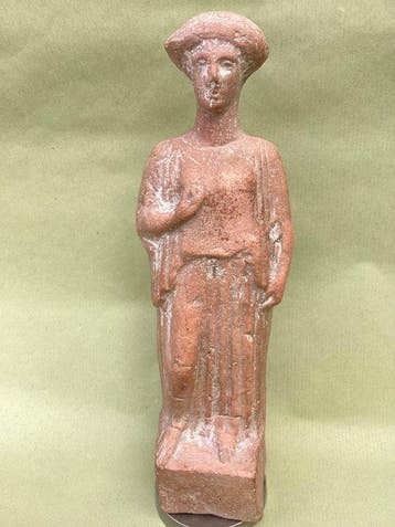 Oud-Grieks, Hellenistisch Terracotta godinnenfiguur - 235 mm