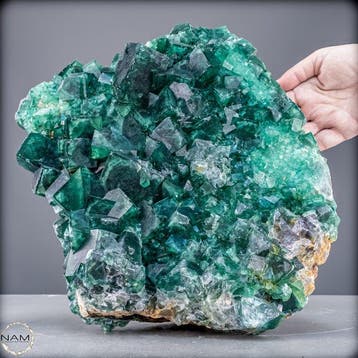 Natuurlijke fluoriet-kristalclusters uit Madagaskar. Van de