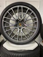 Porsche Cayenne (E3) 22inch RS Spyder met  banden (7-8 mm), Ophalen, Banden en Velgen