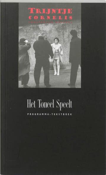 Trijntje Cornelis / Het toneel speelt / 3 9789064034985, Boeken, Verzenden, Gelezen, C. Huygens