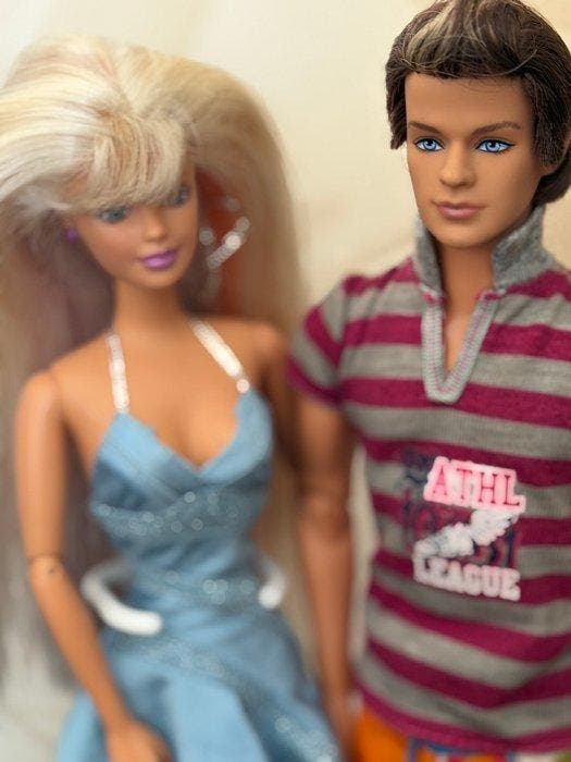 Mattel - Barbiepop Barbie - Indonesië, Antiek en Kunst, Antiek | Speelgoed