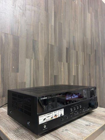 Yamaha - RX-V377 Solid state meerkanaals receiver, Nieuw