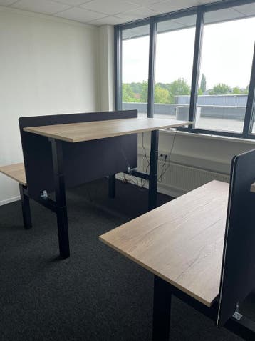 Refurb Ahrend Zit Sta Bureaus - Duo Werkplek, Verzenden