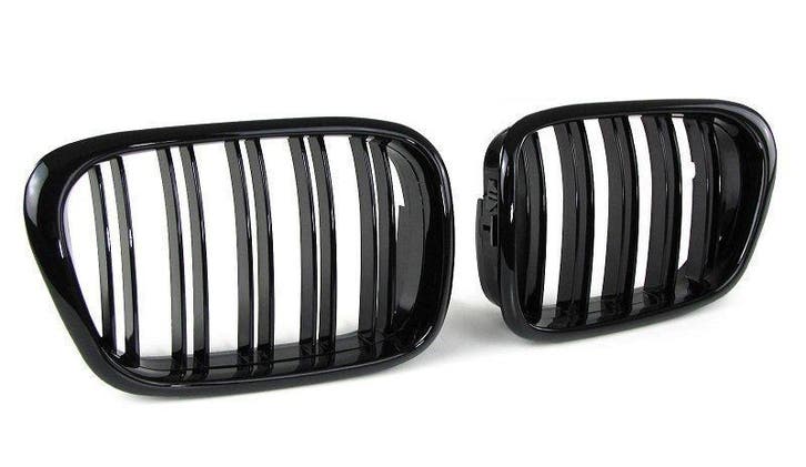 BMW E39 dubbelspijl grillen glanzend zwart – links + rechts, Auto-onderdelen, Carrosserie, Nieuw, BMW, Voor