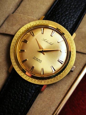 Schild - President 18K GP Dress Watch Textured Bezel - Sans, Handtassen en Accessoires, Horloges | Heren, Nieuw