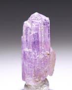 Meervoudige kristalvorming, diep paars scapoliet • 2,25 ct •