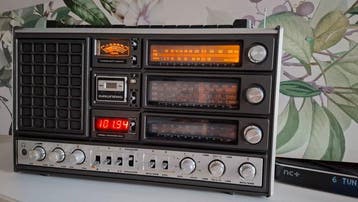 Grundig - Satellit 3000 Wereldradio
