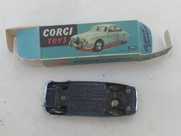 Corgi 1:48 - Petite citadine miniature (2) - Original First
