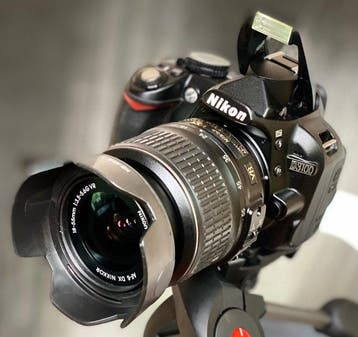 Nikon D3100+AF-S 18-55mm G-DX-VR (2.960 Clicks-NEW) Digitale, Nieuw